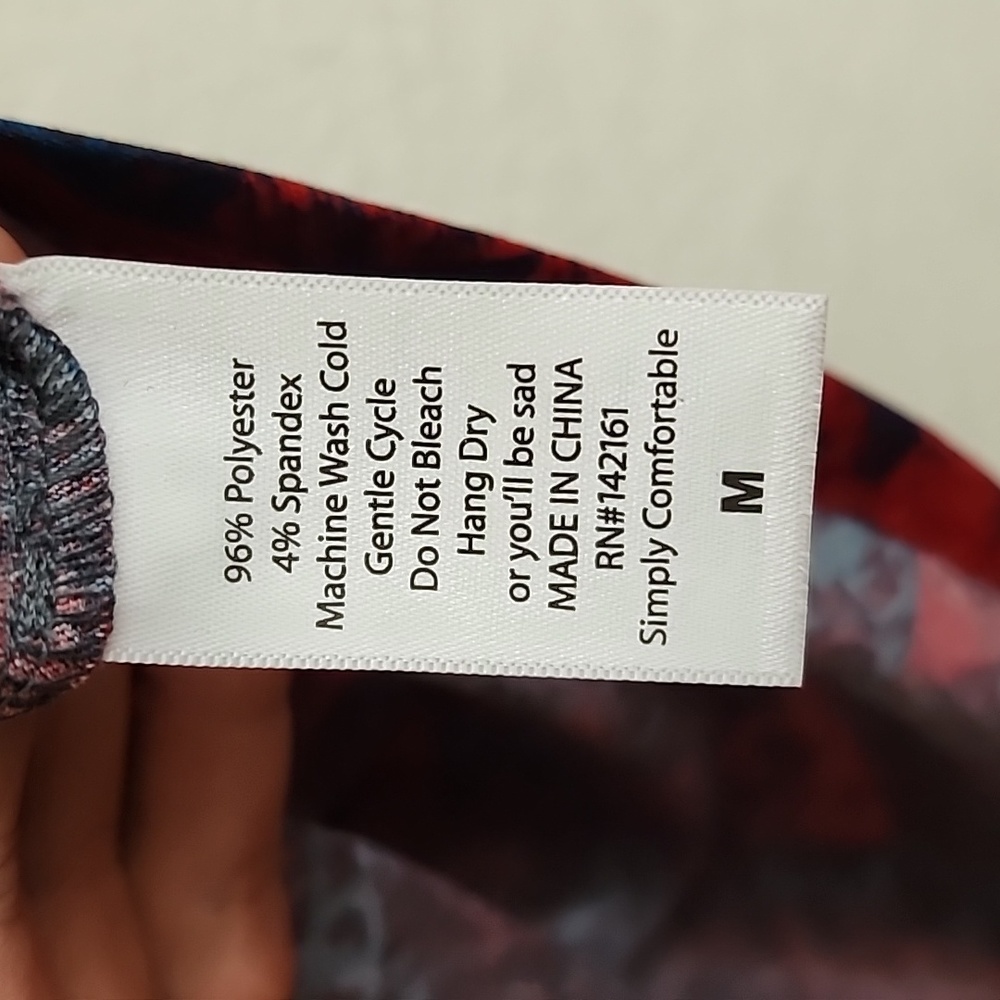 M Red Lularoe Randy - Picture 4 of 4